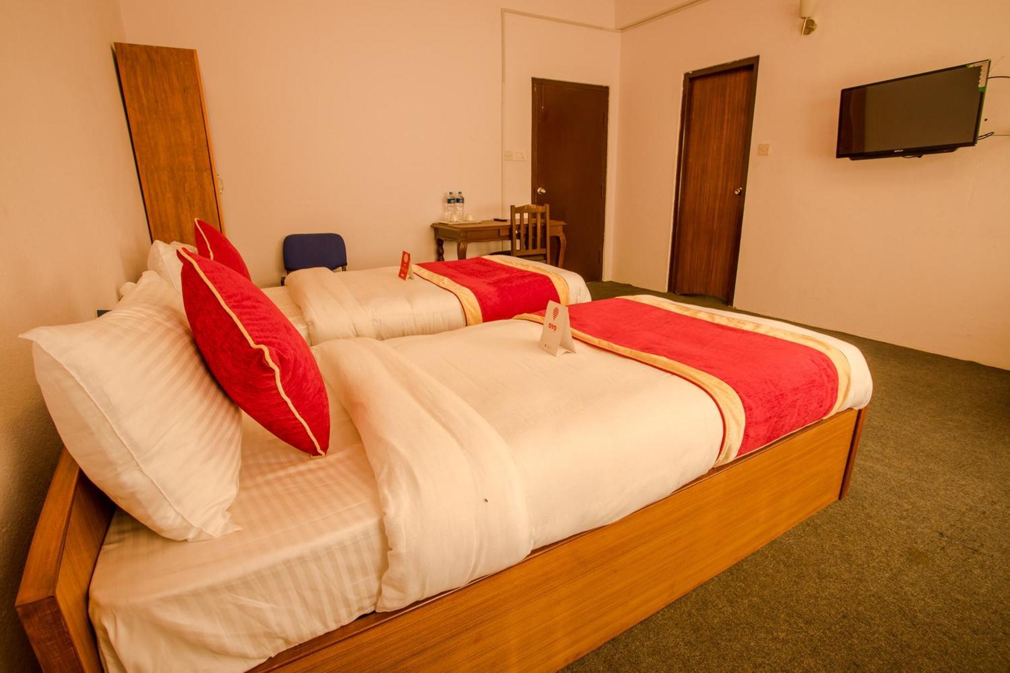 Oyo 135 Lost Garden Apartment And Guest House Katmandu Eksteriør billede