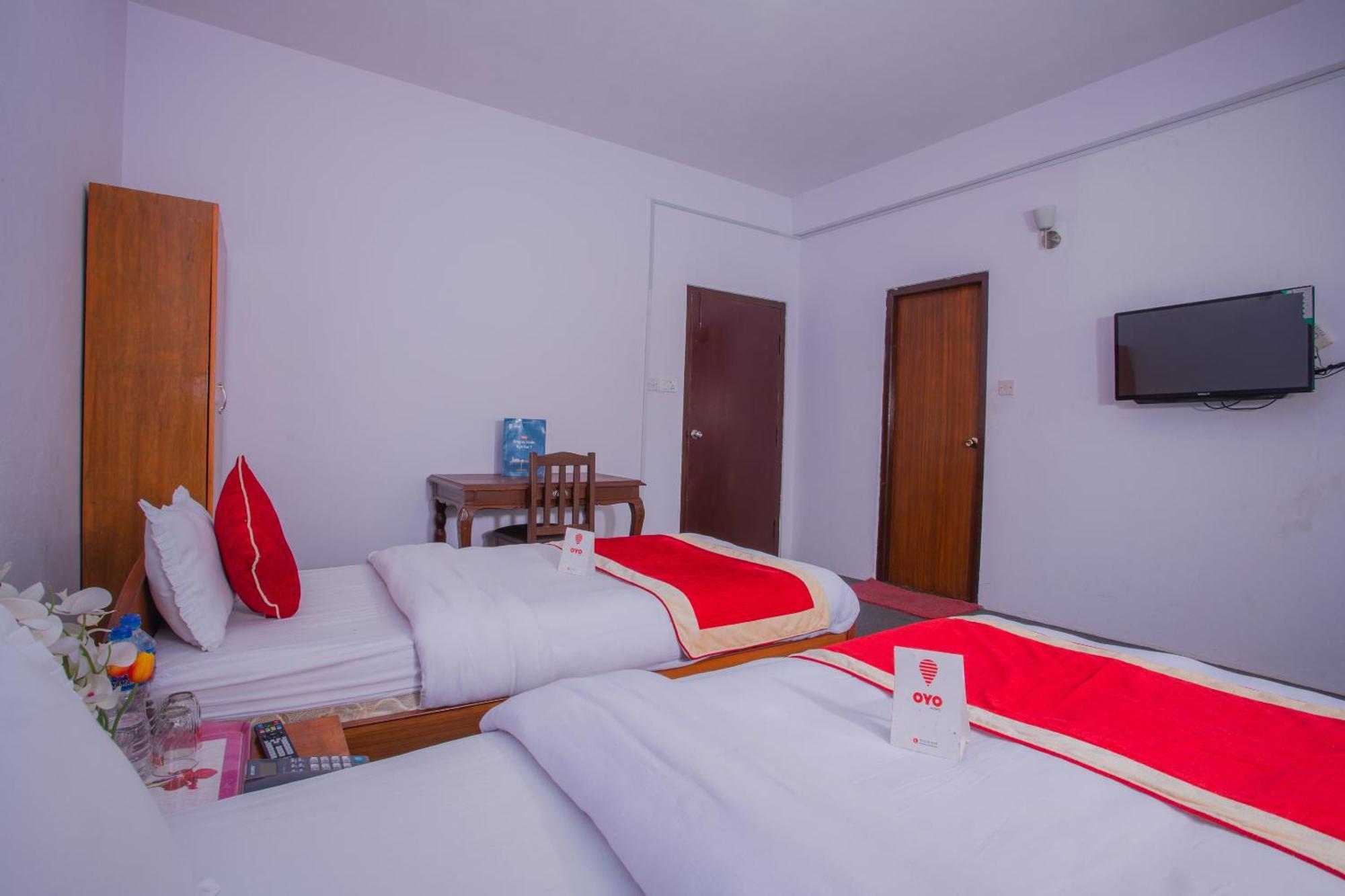 Oyo 135 Lost Garden Apartment And Guest House Katmandu Eksteriør billede
