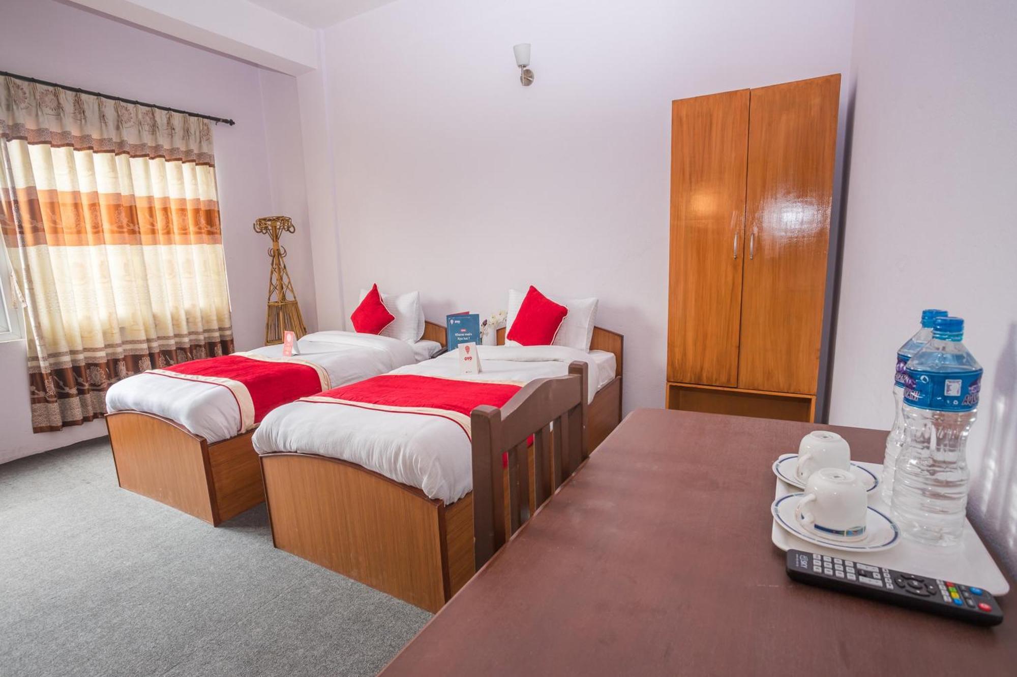 Oyo 135 Lost Garden Apartment And Guest House Katmandu Eksteriør billede